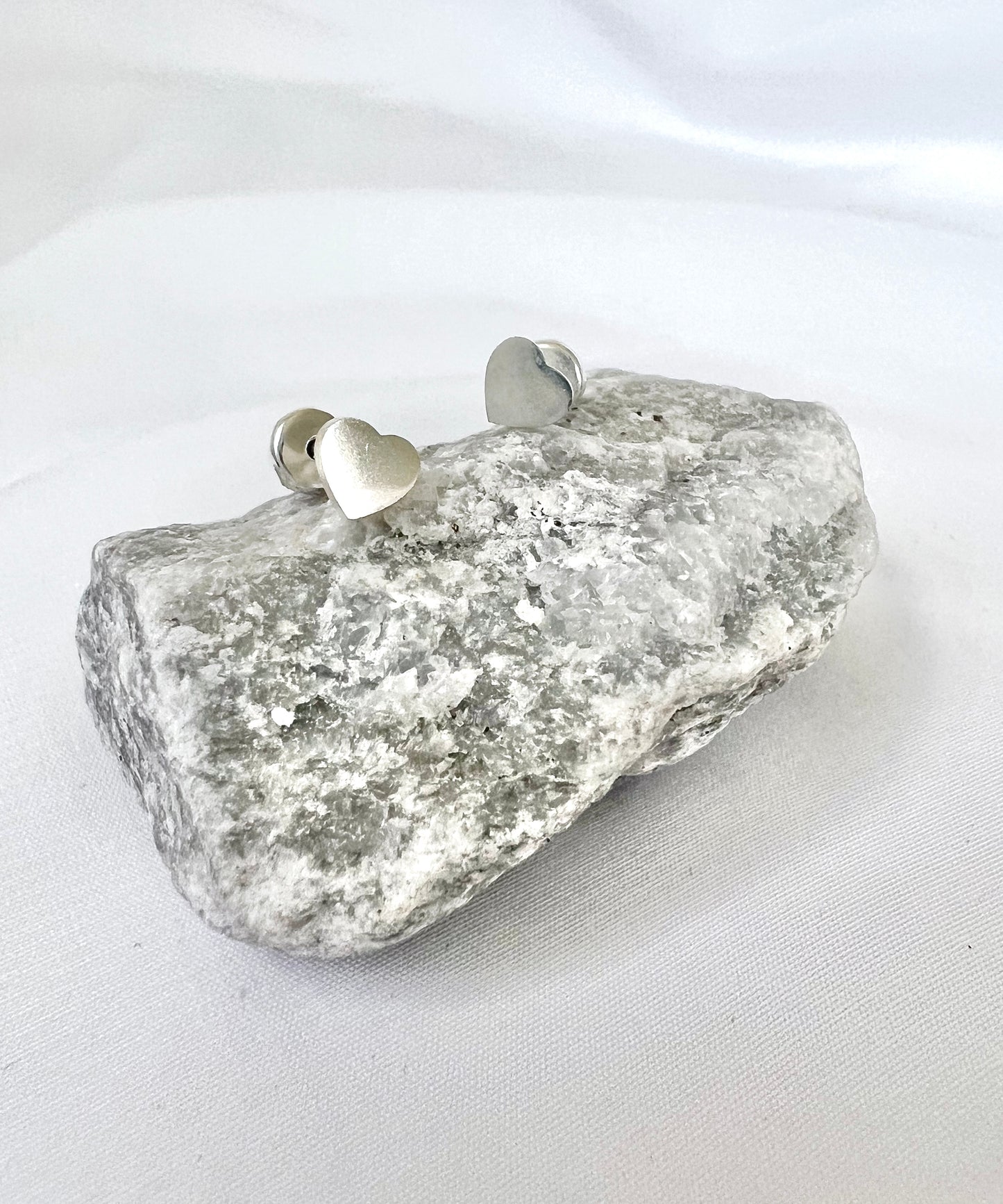 Silver Isis Flat Heart